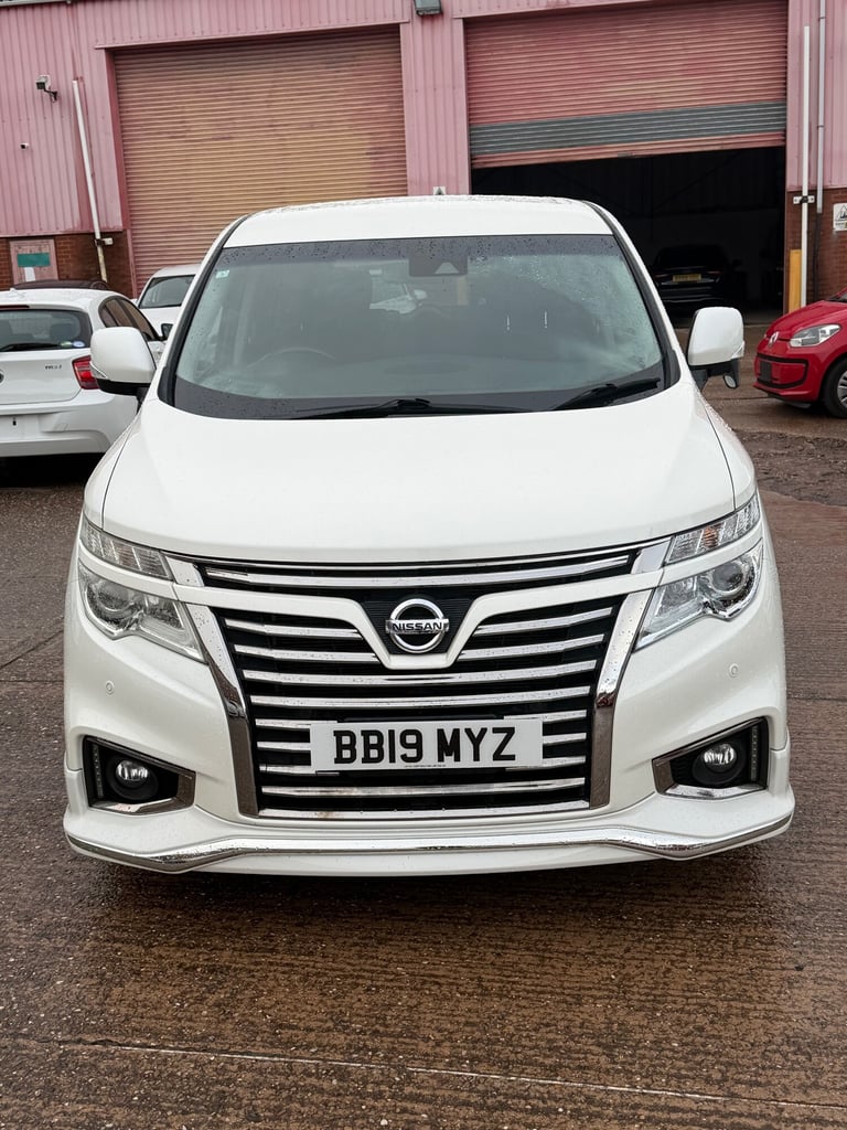 2019 Nissan Elgrand 2.5 Petrol 8 Seater MPV Petrol Automatic