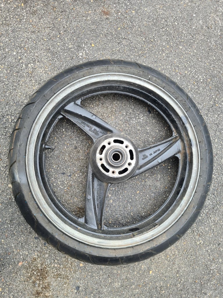 image for KawasakiZZR600 front wheel