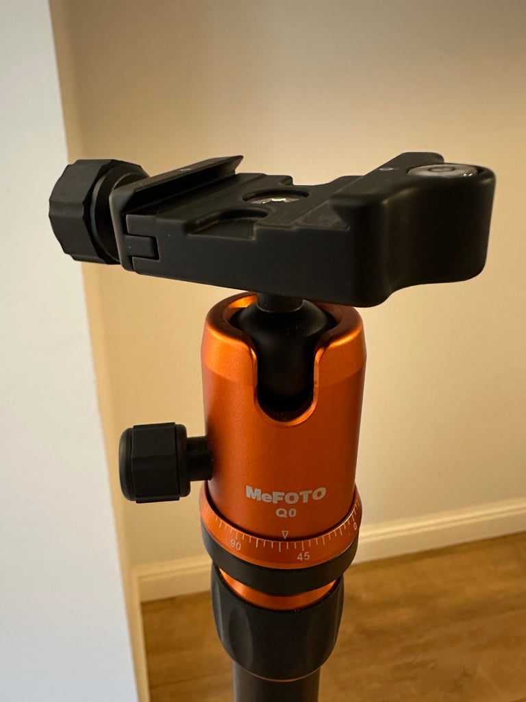 Mefoto Backpacker Travel A0350 Aluminium Tripod + Carry Bag Orange