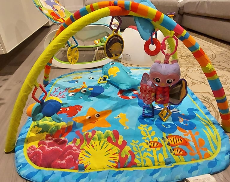 Baby playmat