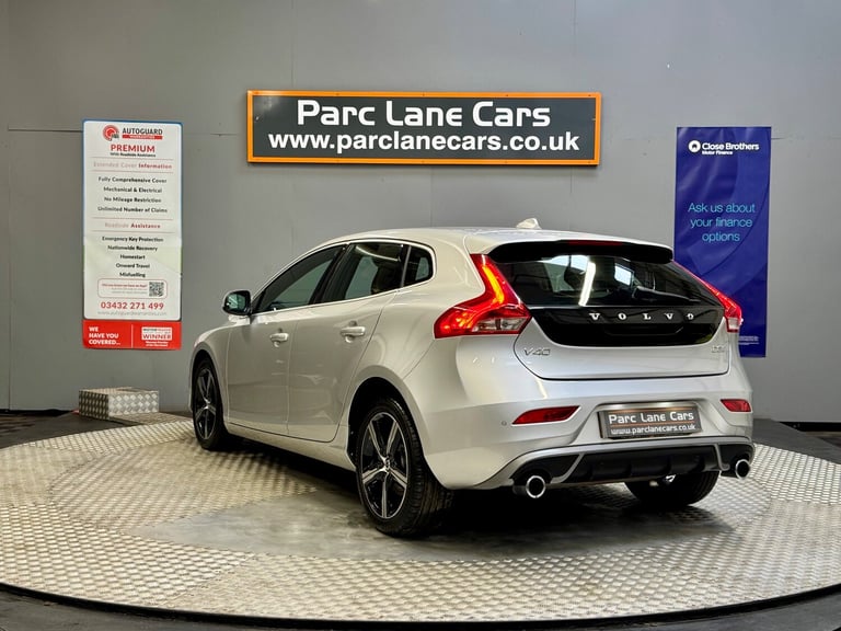 2016 Volvo V40 2.0 D2 R-Design Nav Plus Hatchback 5dr Diesel - 20 POUNDS ROAD