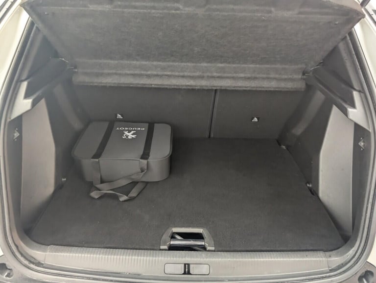 2021 Peugeot E-2008 50kWh GT SUV 5dr Electric Auto (136 ps) - SAT NAV, HEATED SEATS, ALLOY HATCHB...