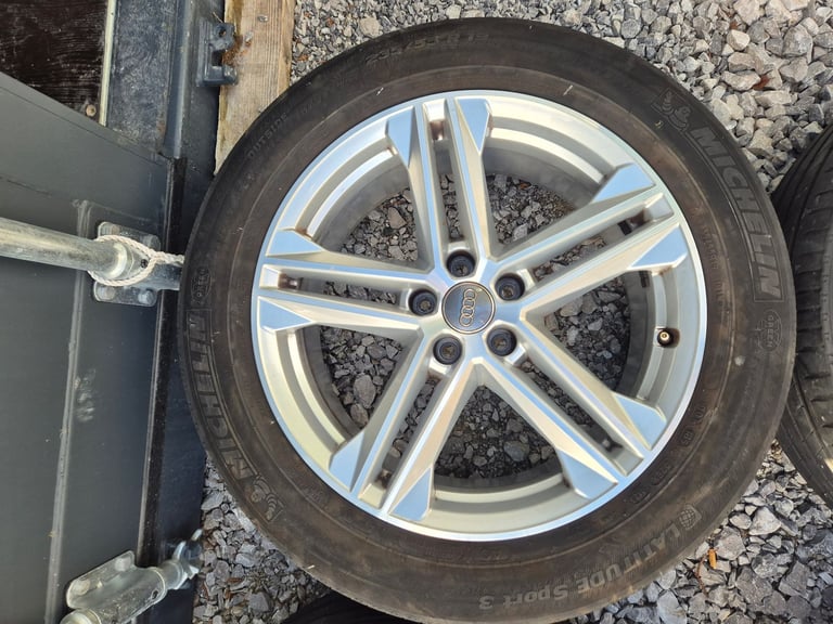 🌟Genuine Audi Q5 19 inch alloy wheels 5x112 with ALL MATCHING TYRES