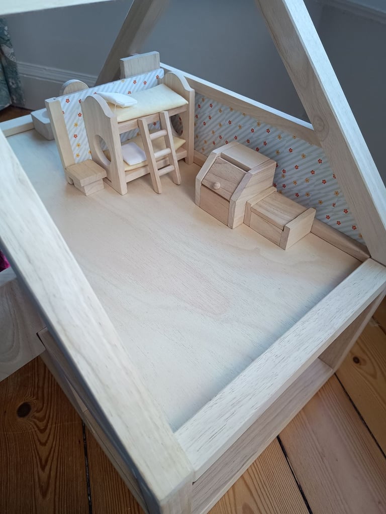 Plan toys wooden dolls house complete with furniture set and dolls, like new condition £120 ono