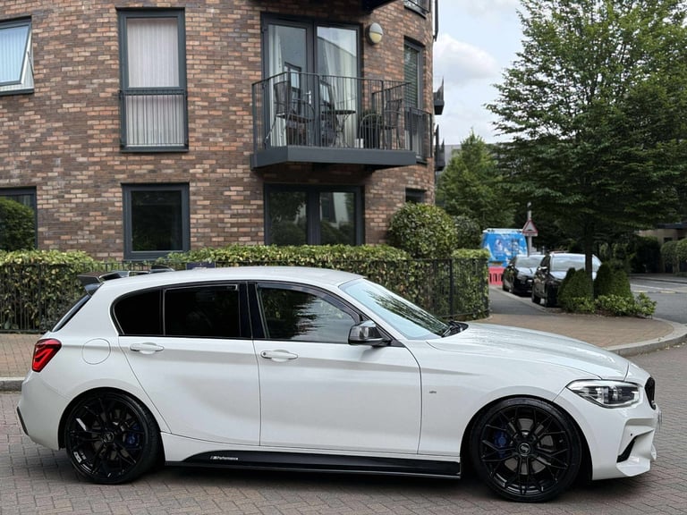 BMW, 1 SERIES, Hatchback, 2017, Semi-Auto, 2998 (cc), 5 doors