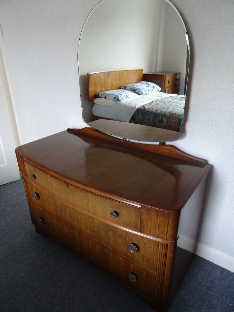image for Three-drawer dressing table by Austinsuite.
