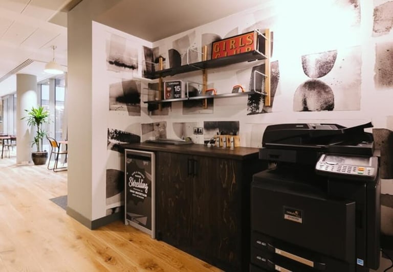 *Moorgate* Private Serviced Offices: Units from 2 to 70 desks for rent EC2