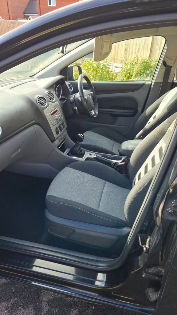 Ford, FOCUS, Hatchback, 2009, Manual, 1560 (cc), 5 doors