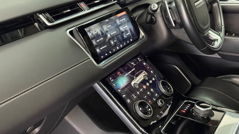 2019 Land Rover Range Rover Velar 2.0 D240 R-Dynamic HSE 5dr Auto ESTATE DIESEL Automatic