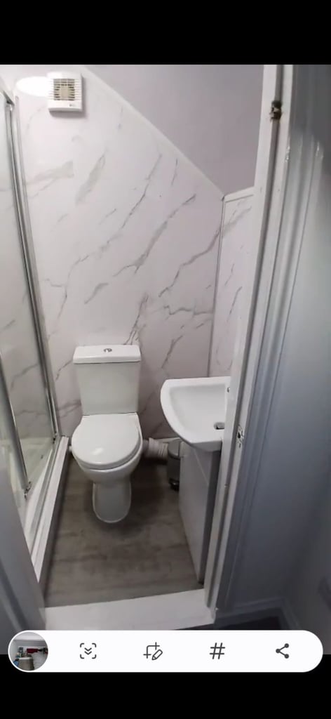 Loft room with ensuite 