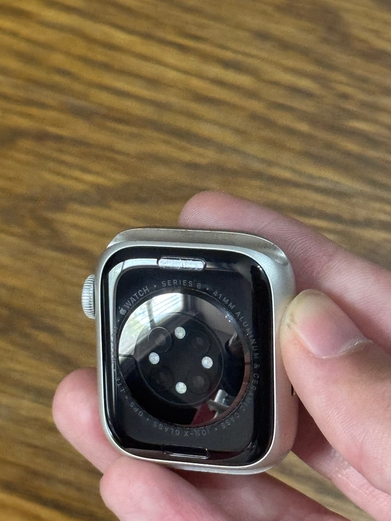 Apple Watch Series 8 41mm Starlight Cellular