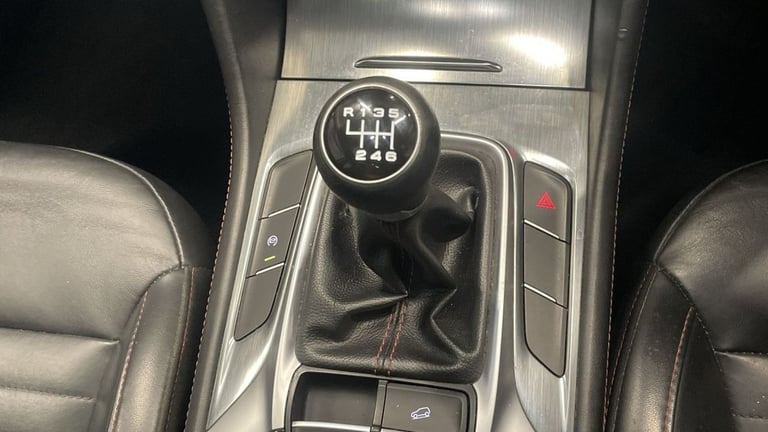 2022 22 MG MG HS 1.5 T-GDI EXCLUSIVE SUV 5DR PETROL MANUAL EURO 6 (S/S) (162 PS)