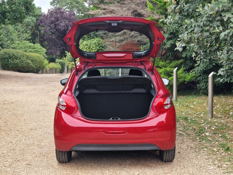 2013 Peugeot 208 1.2 VTi Access+ 5dr **ULEZ FREE** HATCHBACK Petrol Manual