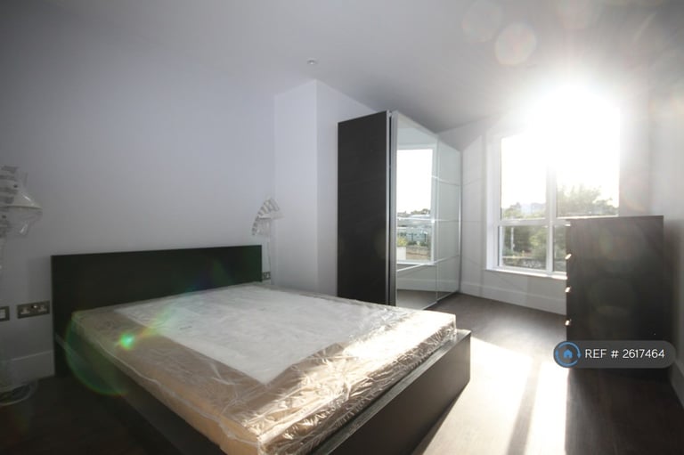 image for 1 bedroom flat in Gauden Road, London, SW4 (1 bed) (#2617464)