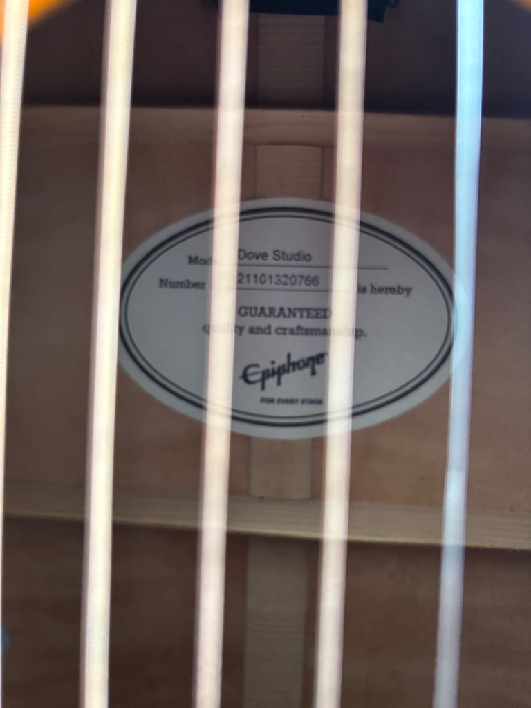 Epiphone dove semi acoustic 