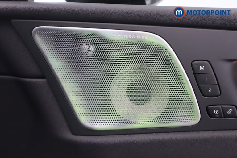 2023 Volvo XC60 2.0 B5P Ultimate Dark 5dr AWD Geartronic SUV Petrol Automatic