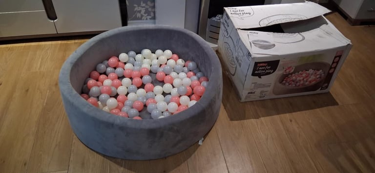 image for Boxed Nuby Kids' Round Soft Grey Velour Velvet Ball Pit With Pink, Grey & White Balls Soft Play Toy