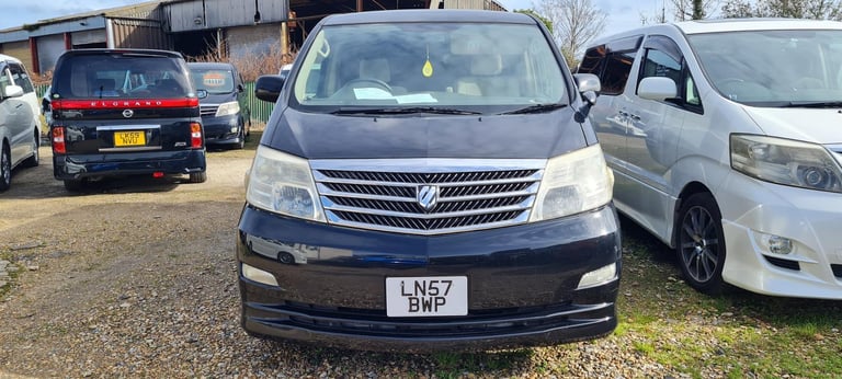 TOYOTA ALPHARD !! ONE!! BERTH CAMPERVAN WITH ELECTRIC COOLBOX
