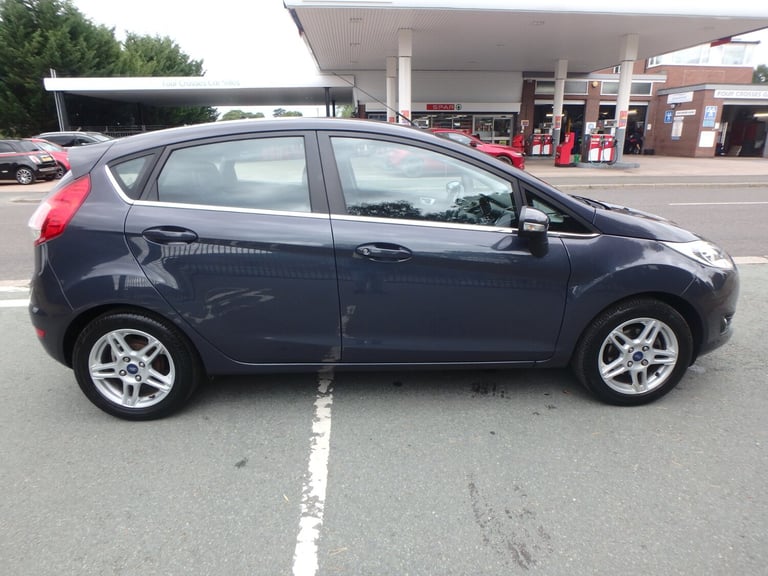 2013 Ford Fiesta 1.25 82 Zetec 5dr...All 13 Service Stamps in the Book HATCHBACK Petrol Manual