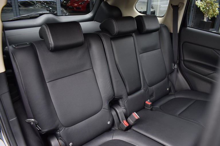 2015 Mitsubishi Outlander 2.0h 12kWh GX4hs CVT 4WD Euro 5 (s/s) 5dr ESTATE Petrol/Electric Hybrid...