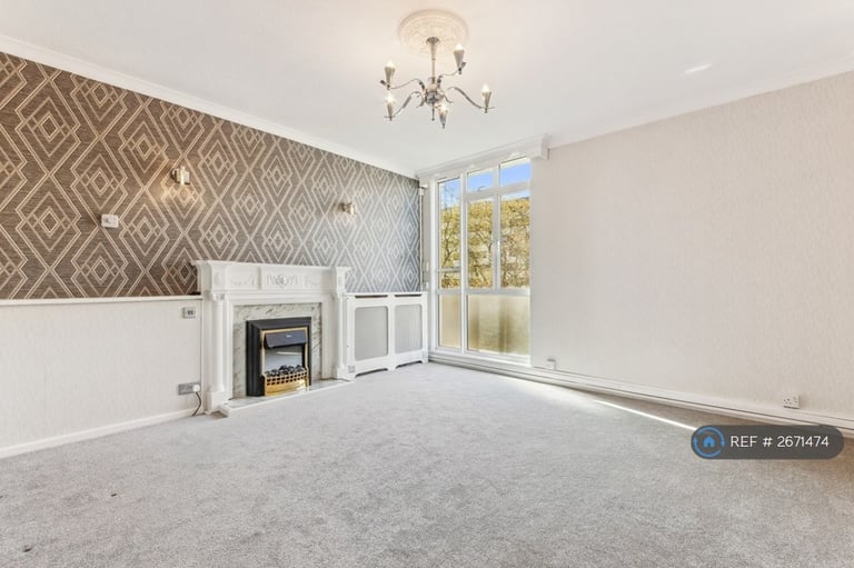 4 bedroom flat in Marlow House, London, W2 (4 bed) (#2671474)