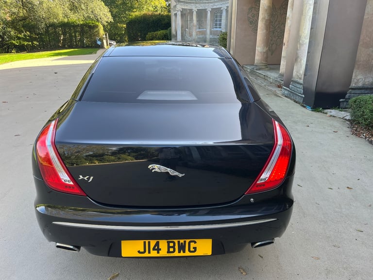 Jaguar XJ Portfolio, 3.0 Diesel V6, 275bhp, huge spec, luxury saloon with 12 months MOT, private reg