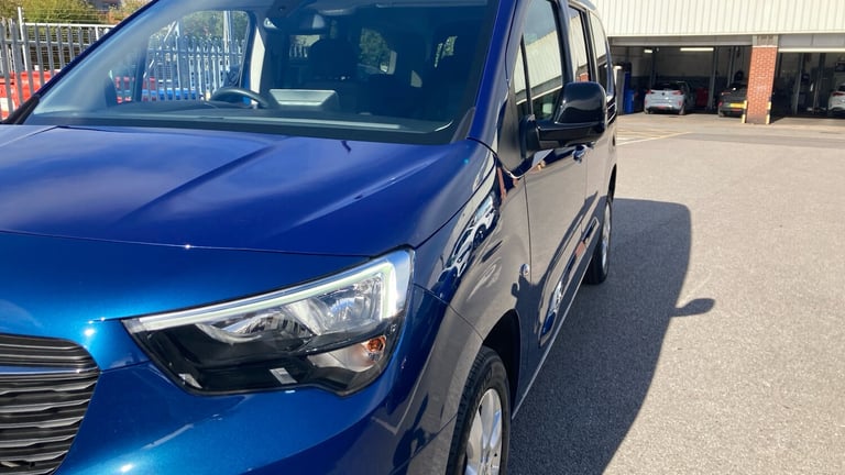 2022 Vauxhall Combo Life 1.5 Turbo D SE XL 5dr [7 seat] MPV DIESEL Manual