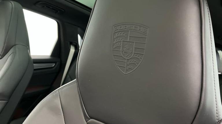 2022 Porsche Cayenne 3.0T V6 Platinum Edition TiptronicS 4WD Euro 6 (s/s) 5dr SUV Petrol Automatic