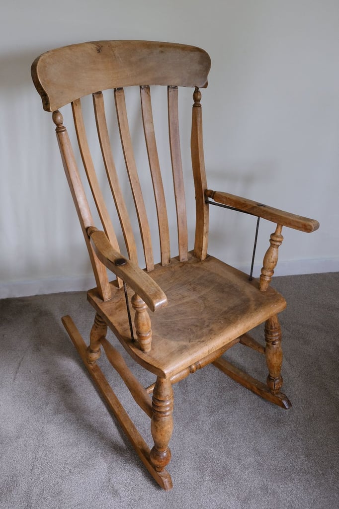 Authentic UK Country Adult Victorian Rocking Chair (c. 1870-1900)