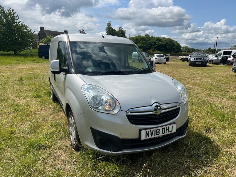 image for 2018 Vauxhall Combo 2000 1.3 CDTI 16V 95ps H1 Sportive Van Euro 6 PANEL VAN Diesel Manual