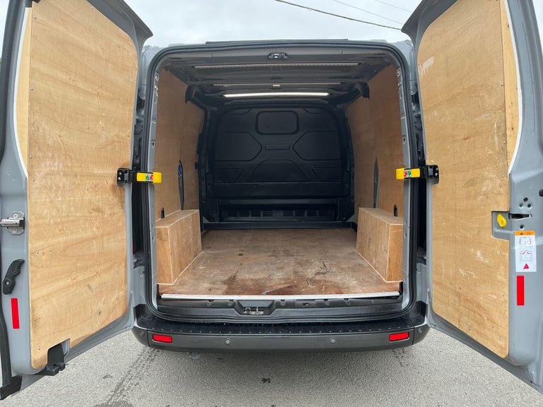 2024 Ford Transit Custom Active 300 L1 SWB 130ps Manual in Grey Matter