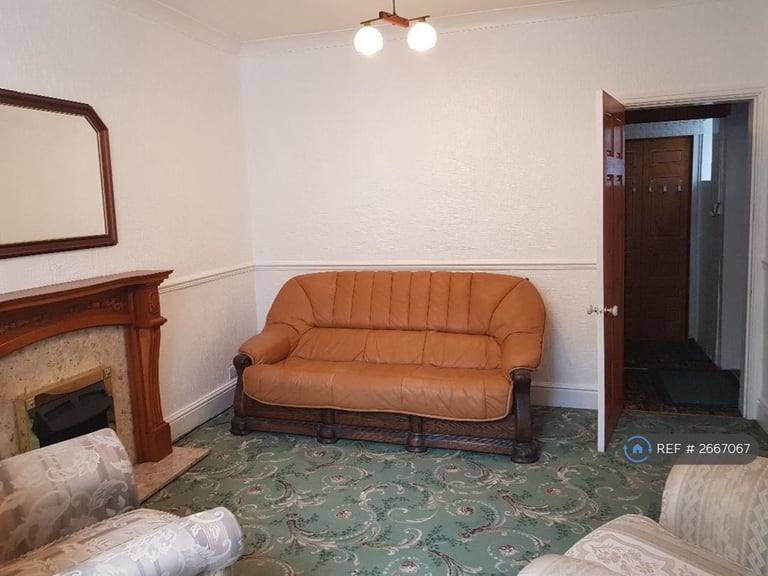 2 bedroom house in Norton Avenue, Stoke-On-Trent, ST6 (2 bed) (#2667067)