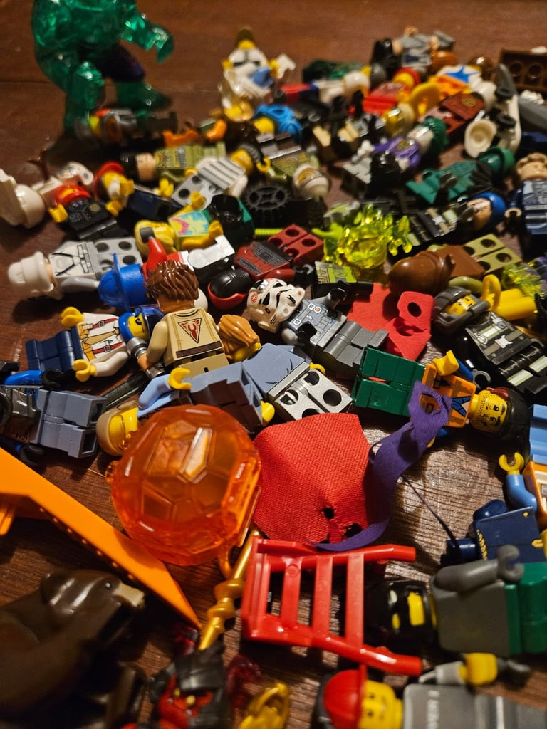 Over 100 lego minifigures 
