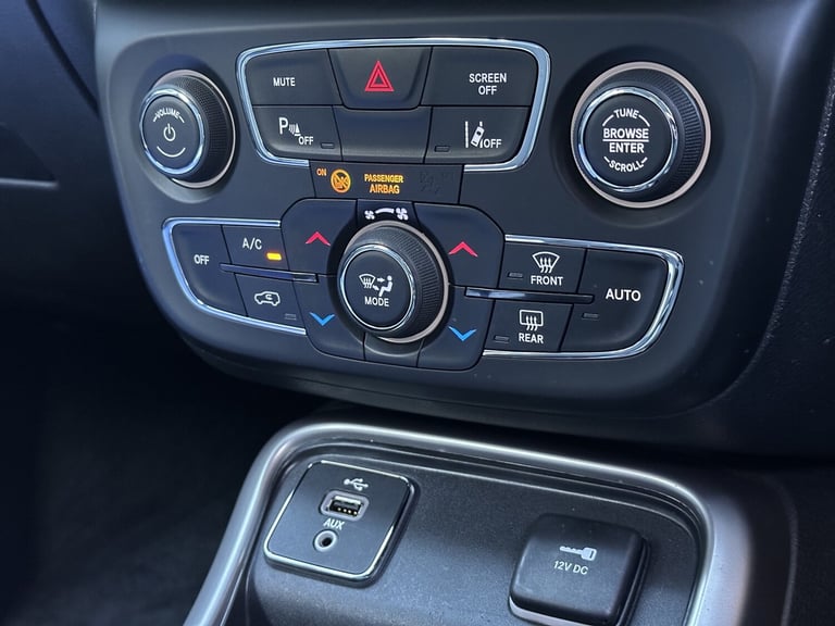 JEEP COMPASS 2019 Jeep Compass Longitude 1.4 MultiAir Petrol Manual 5 Door