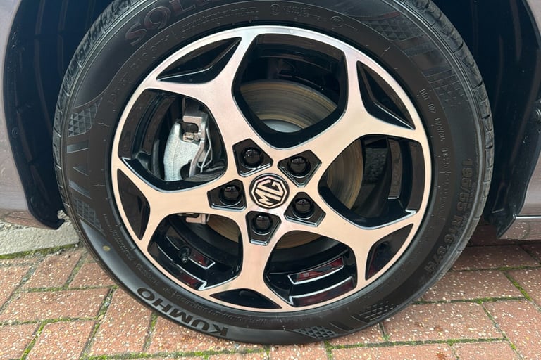  MG Mg3 1.5 Hybrid Plus Mhev Trophy Hatchback 5dr Petrol Hybrid Auto Euro 6 s/s