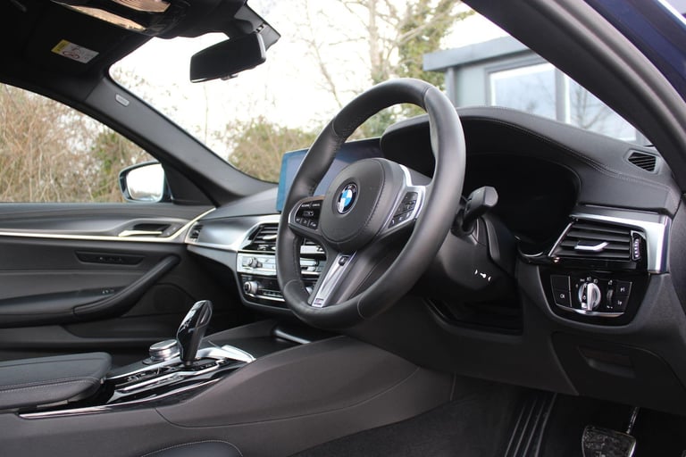 2021 BMW 5 Series 2.0 530e 12kWh M Sport Steptronic Euro 6 (s/s) 4dr SALOON Petrol/Electric Hybri...