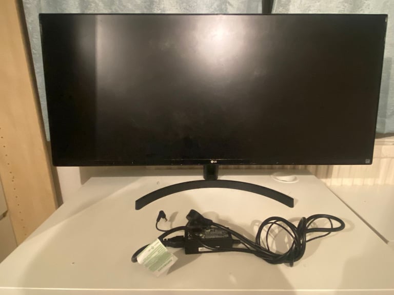 image for LG 34WK500-P — 34" UltraWide IPS Monitor (21:9, 2560×1080, up to 75Hz with FreeSync)