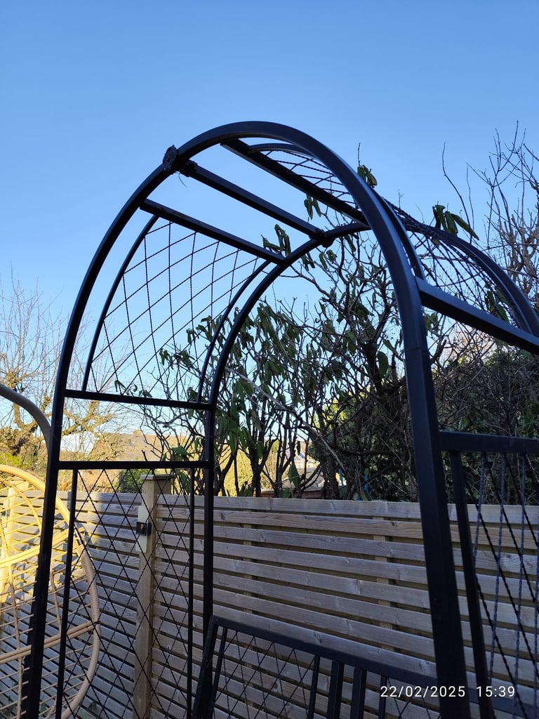 Garden arch with bench 