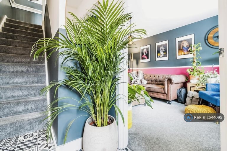 2 bedroom house in Keele Walk, Manchester, M40 (2 bed) (#2644095)