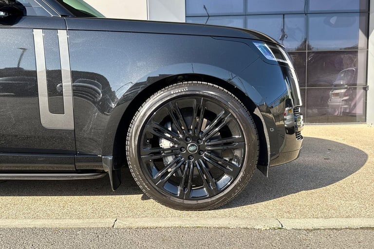 2025 Land Rover Range Rover 3.0 P400 HSE 4dr Auto ESTATE PETROL Automatic
