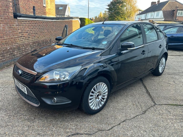 2009 Ford Focus 1.6 Titanium 5dr Auto HATCHBACK PETROL Automatic