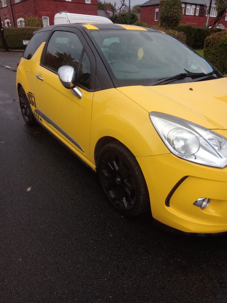 Citroen, DS3, Hatchback, 2013, Manual, 1560 (cc), 3 doors
