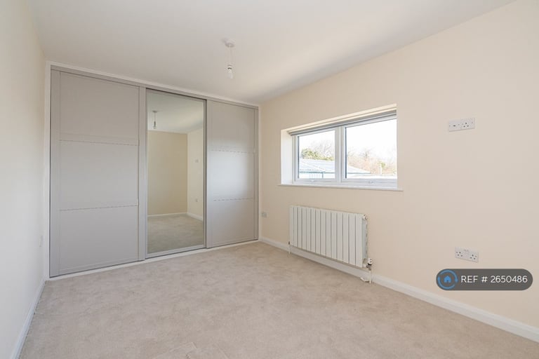 2 bedroom flat in Wedgwood Road, Bicester, OX26 (2 bed) (#2650486)