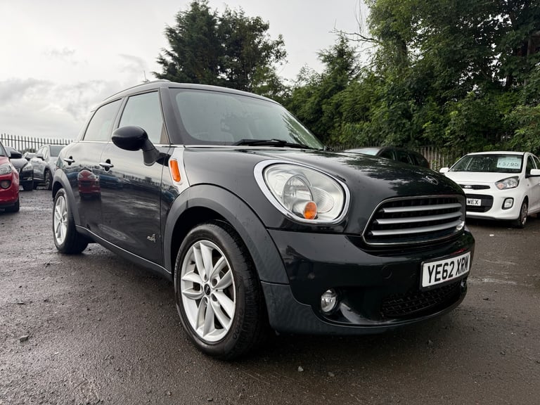 MINI COUNTRYMAN 2012 BLACK DIESEL