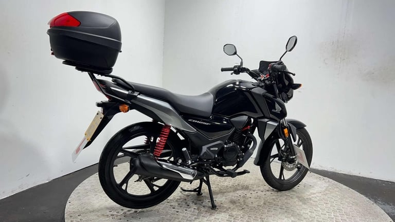 Honda CB 2022 VERY CLEAN LOW MILEAGE 2K 125CC COMMUTER LEARNER BIKE