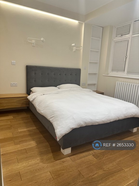 4 bedroom house in London, London, SE9 (4 bed) (#2653330)