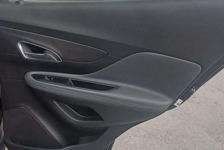 2014 Vauxhall Mokka 1.6 SE 2WD Euro 5 (s/s) 5dr HATCHBACK Petrol Manual