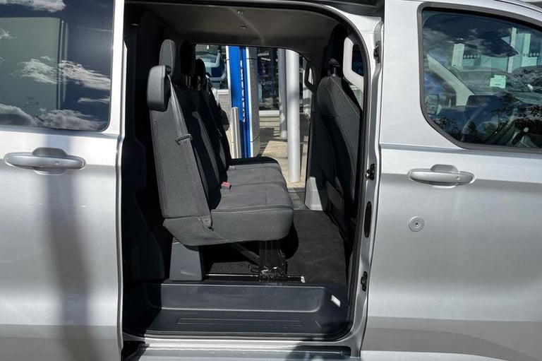 2025 Ford Transit Custom 320 Limited AUTO L2 LWB PHEV Double Cab In Van Petrol FWD 2.5 232ps, HEA...