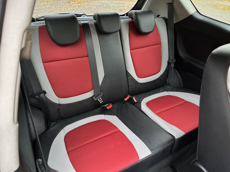 2016 Kia Picanto Chilli 1.3 EcoDynamics Top Spec | Only 38,000 Low Miles Manual Black £20 Road tax