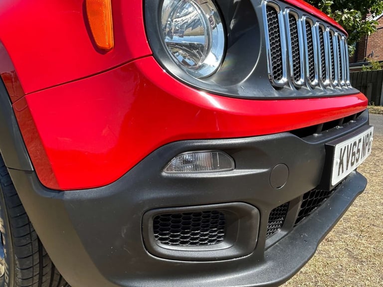 2015 Jeep Renegade 1.6 E-torQ Sport 5dr ESTATE PETROL Manual